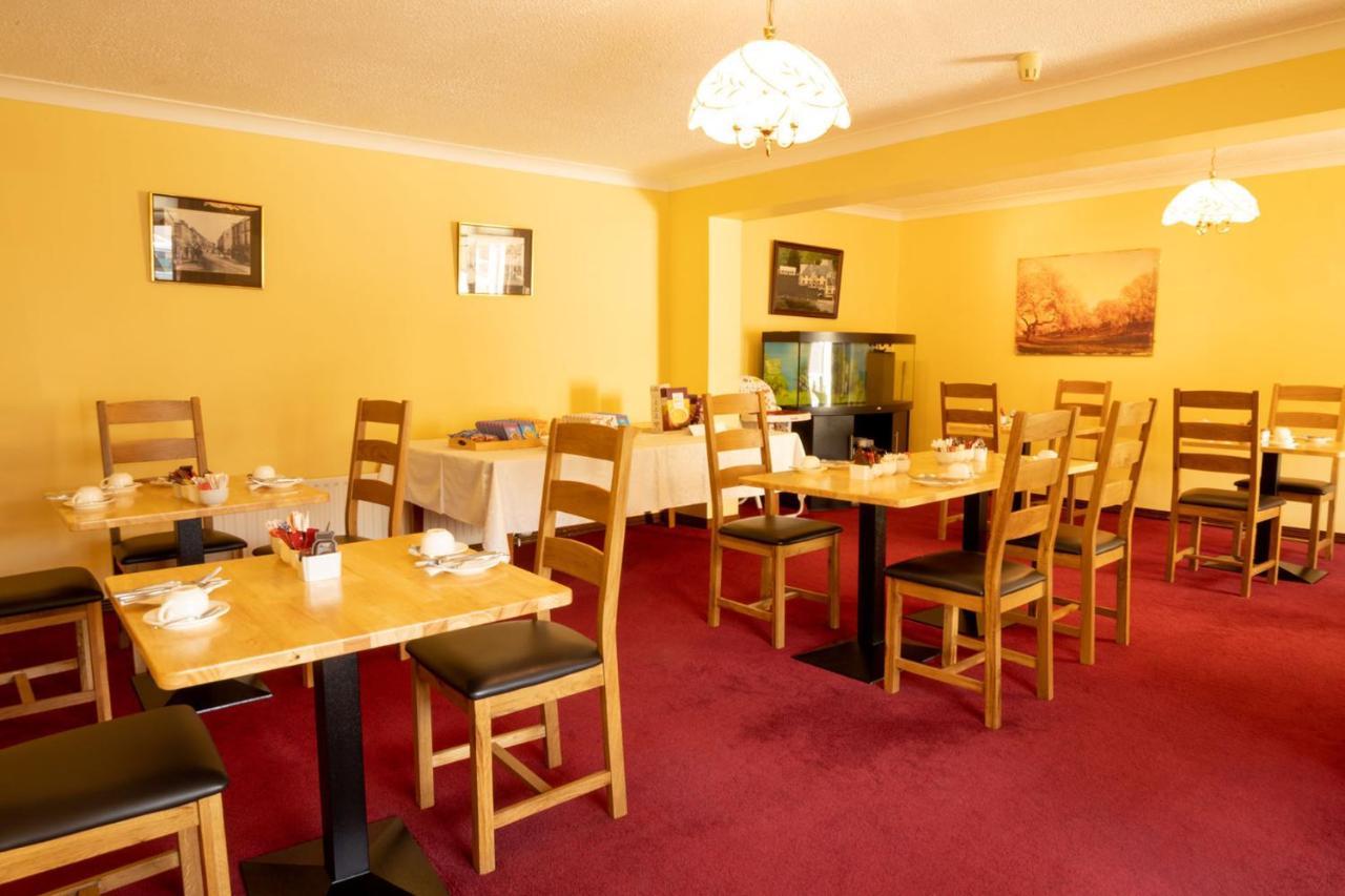 Station House Bed & Breakfast เอนนิสไทมอน ภายนอก รูปภาพ